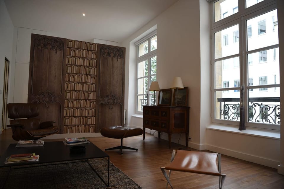 Stylish central Paris apartment steps from Opéra Apartment in Paris