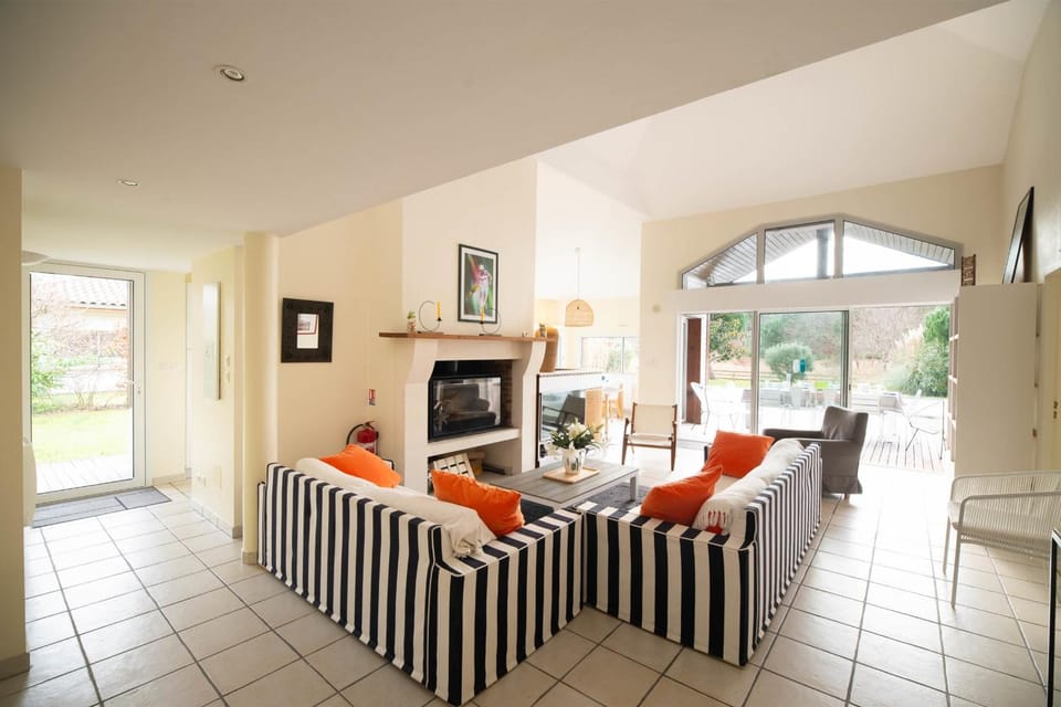 Villa 145 m near ocean with pool and garden House in Moliets-et-Maa