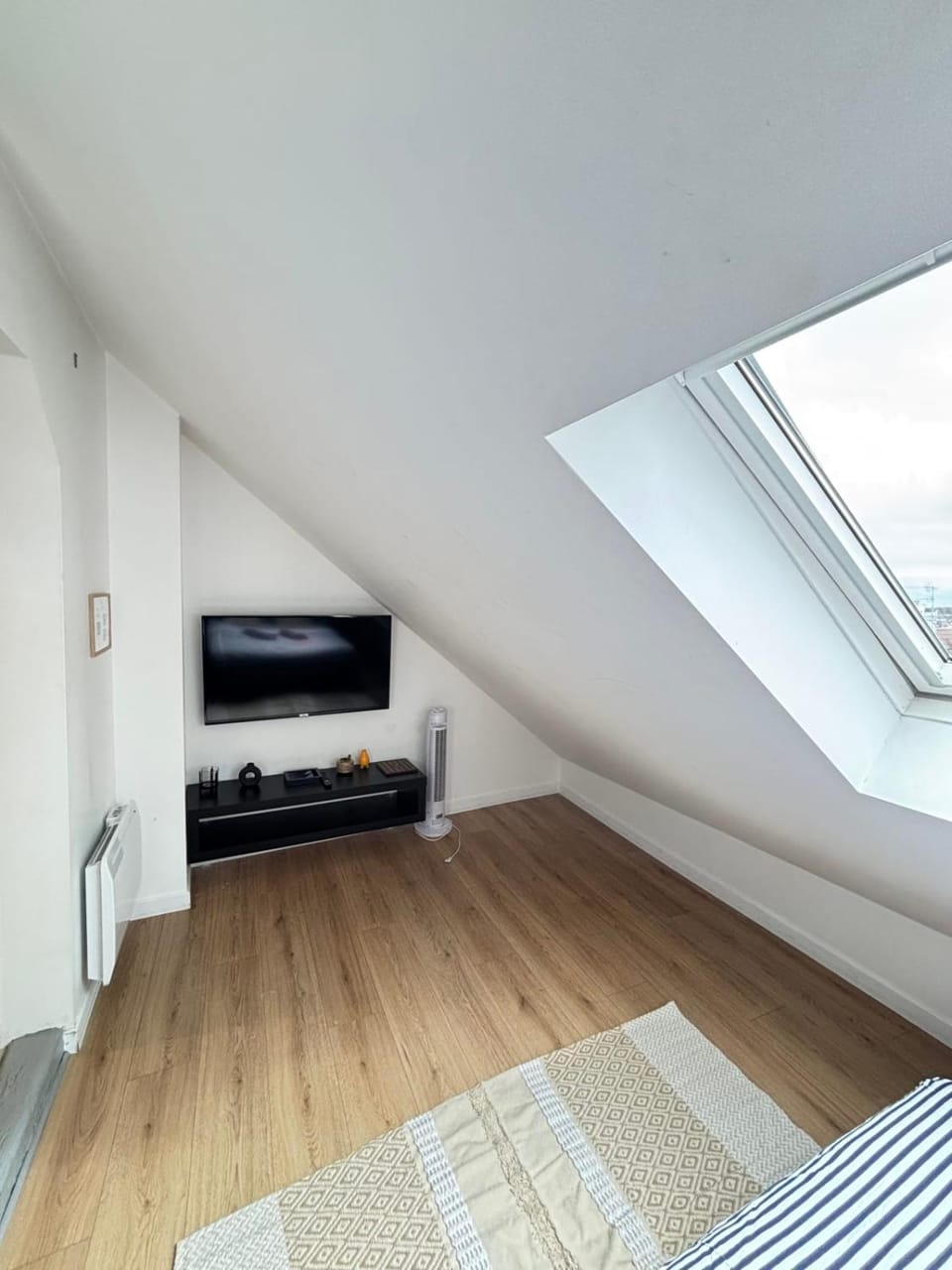 Soh Rent Strasbourg Chambre 4 Tv-Wifi Proche Gare House in Strasbourg