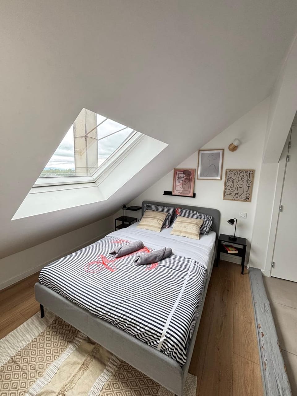 Soh Rent Strasbourg Chambre 4 Tv-Wifi Proche Gare House in Strasbourg