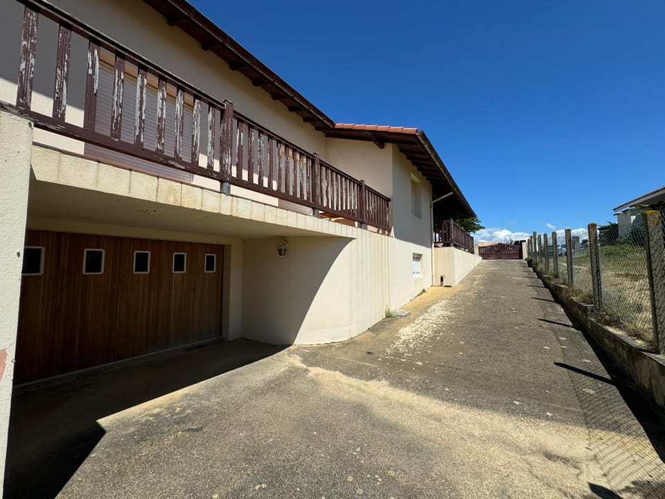 Property building, Parking