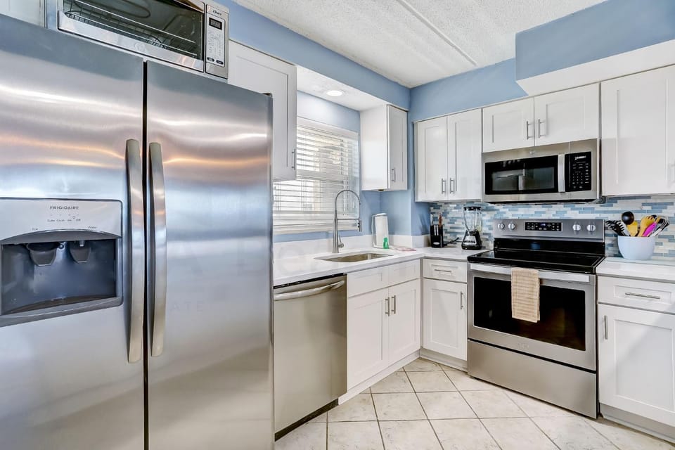 Atlantic Breeze Condo Apartment in Fernandina Beach