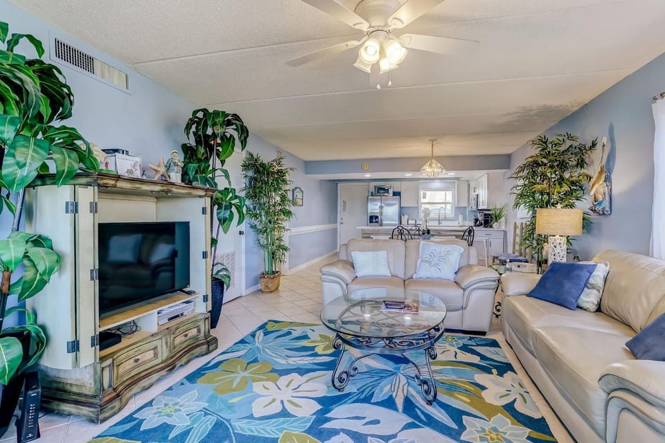 Atlantic Breeze Condo Apartment in Fernandina Beach