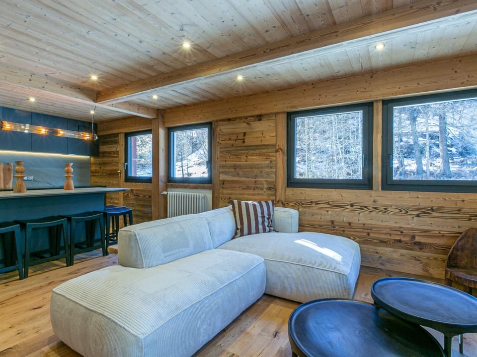 Appartement haut de gamme, 4 pers, wifi - FR-1-694-370 Apartment in Val dIsere