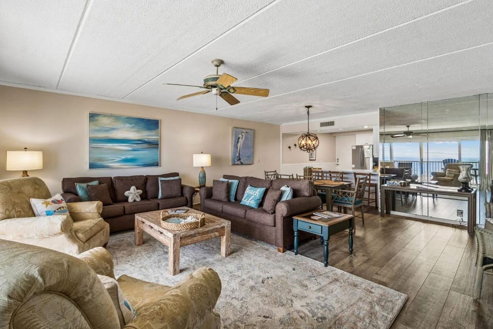 Oceanview Upper Unit Condo Apartment in Fernandina Beach