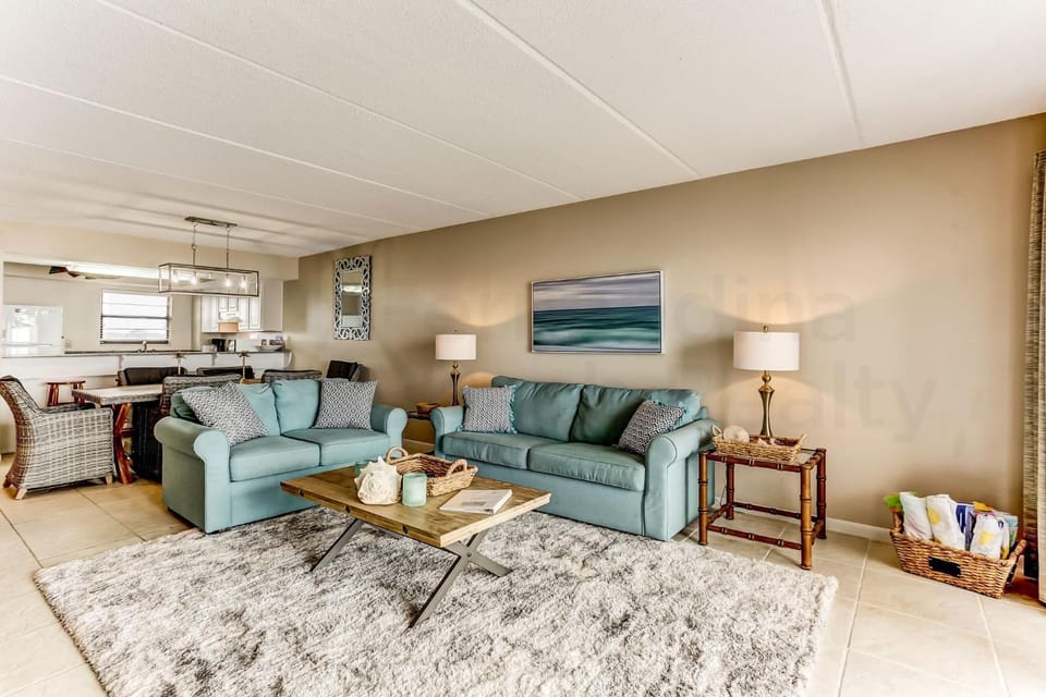 Comfy Upper Unit Condo to Enjoy the Beach or the Fishing Apartment in Fernandina Beach