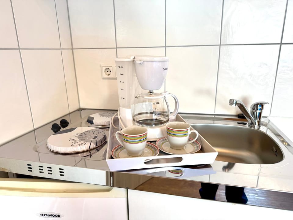 Coffee/tea facilities, Kitchen or kitchenette