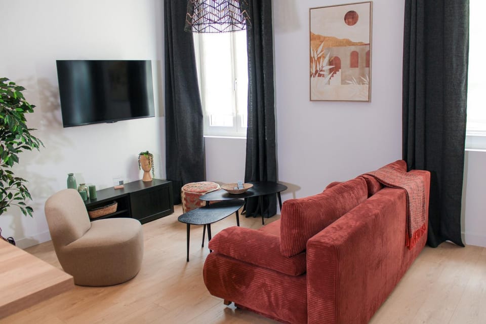 TV and multimedia, Living room, Seating area