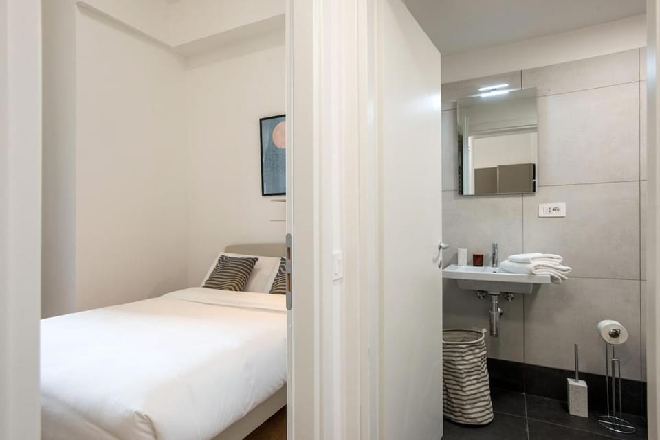 Bed, Bathroom, Bedroom