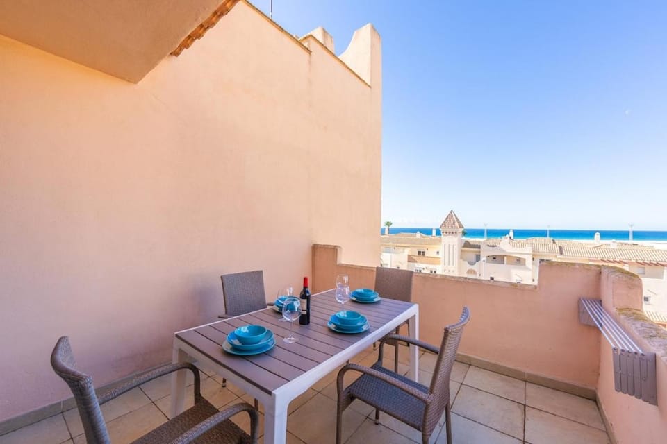 Sol y Mar - by Tarifa Rent - Jacuzzi OPTIONAL for extra fee Apartment in Costa de la Luz