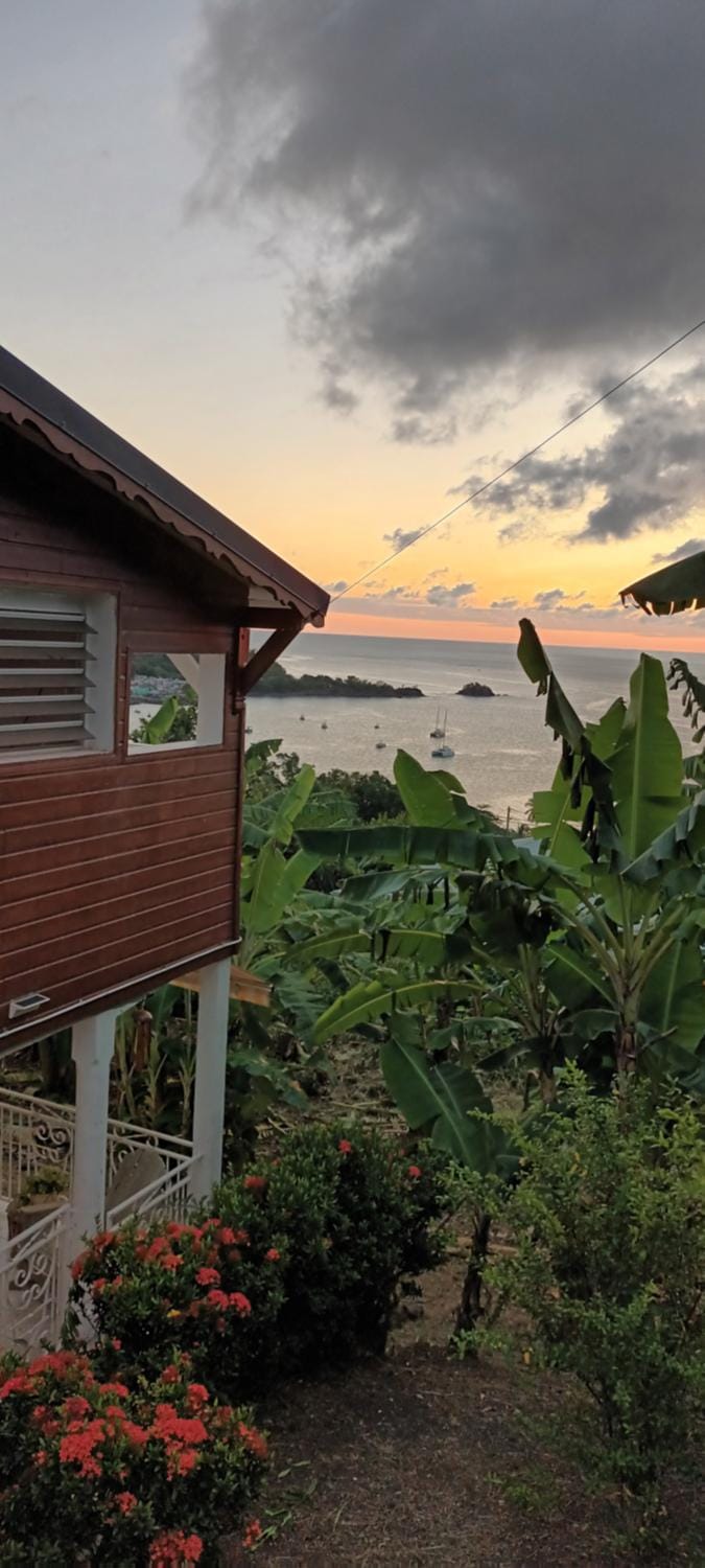 Property building, Natural landscape, Garden view, Sea view, Sunrise, Sunset