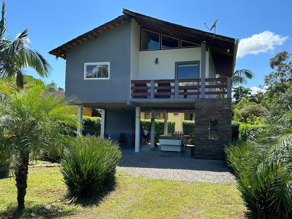 Casa de Campo à beira rio House in State of Paraná