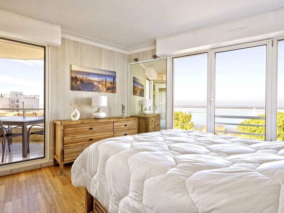Arcachon - T3 avec terrasse, parking et WIFI - FR-1-433-131 Apartment in Arcachon