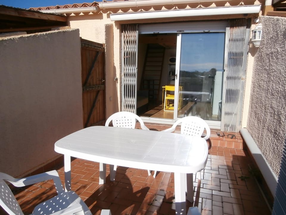 Studio Mezzanine Climatisé avec Piscine & Tennis - 4P - FR-1-799-48 Apartment in Le Barcarès
