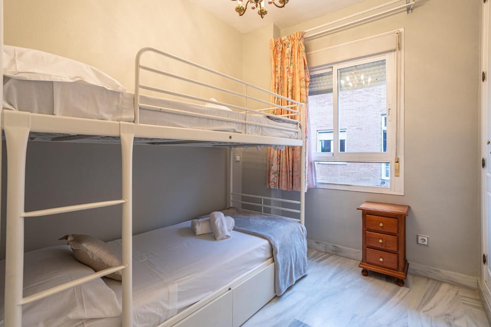 Sevilla Sunshine - Vacacional Sevilla Apartment in Andalusia