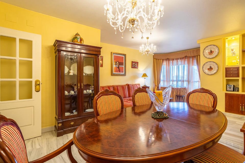 Sevilla Sunshine - Vacacional Sevilla Apartment in Andalusia