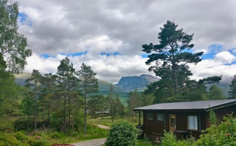 Property building, Spring, Day, Natural landscape, Mountain view