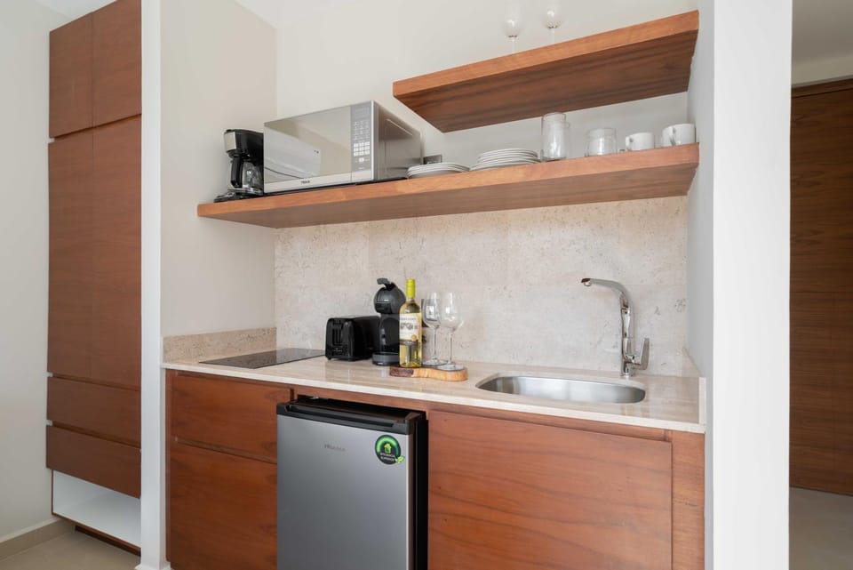 Phimai Suite & Infinity pool, fast Wifi, Nespresso & Netflix Apartment in Tulum