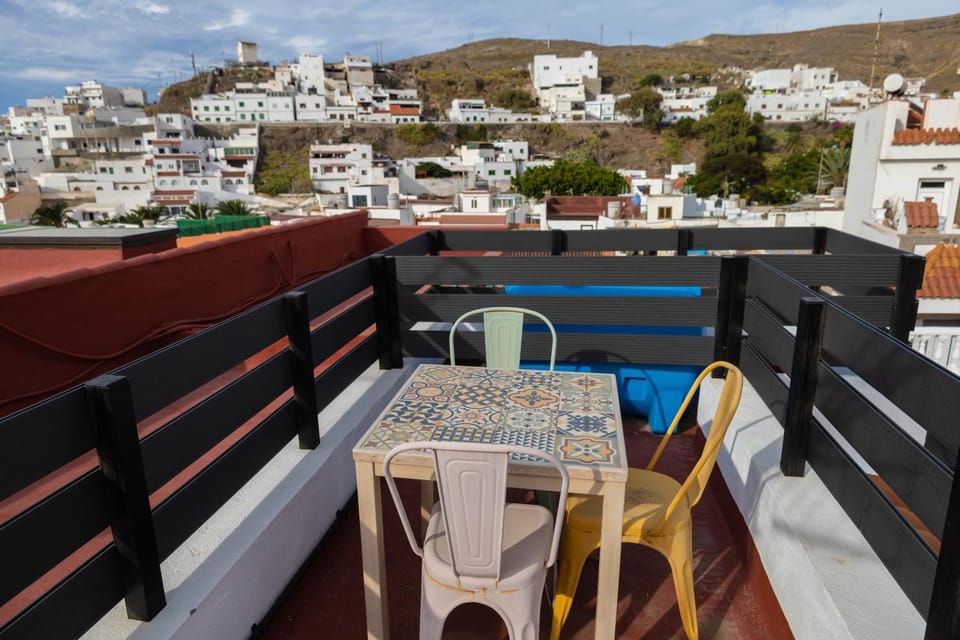 Balcony/Terrace, City view