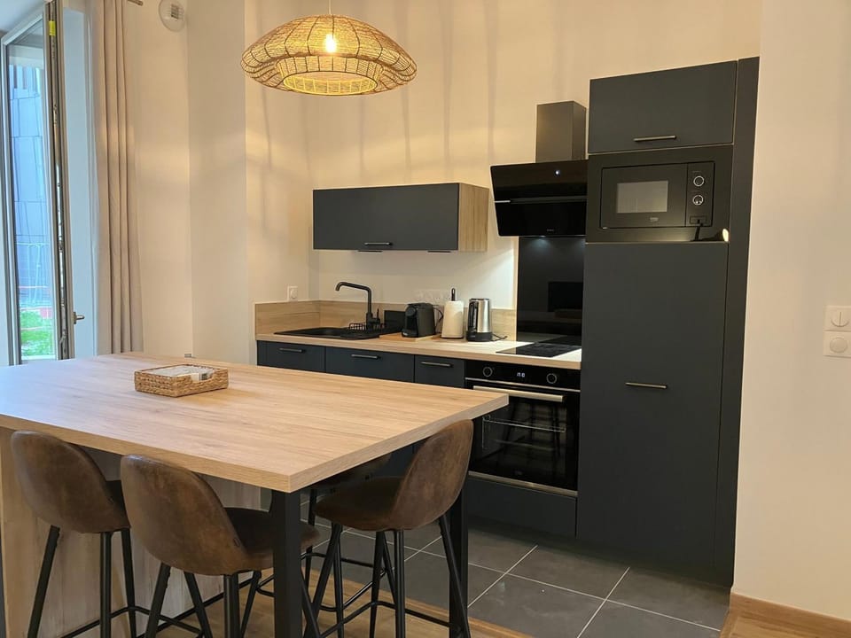 Appartement Neuf avec Terrasse au Coeur de Le Palais - FR-1-418-258 Apartment in Brittany