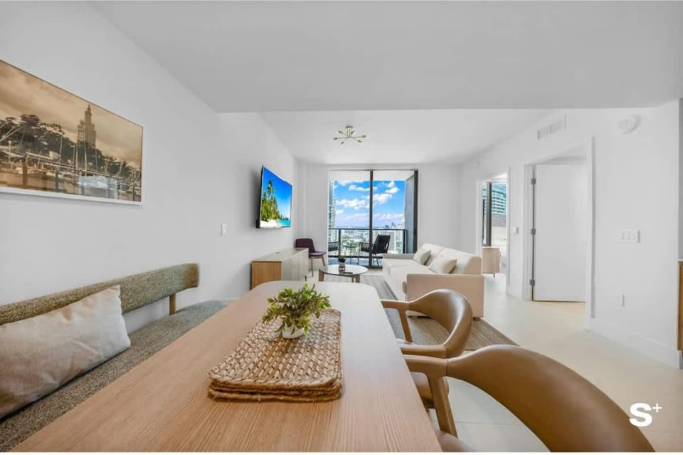 Communal lounge/ TV room, TV and multimedia, Living room