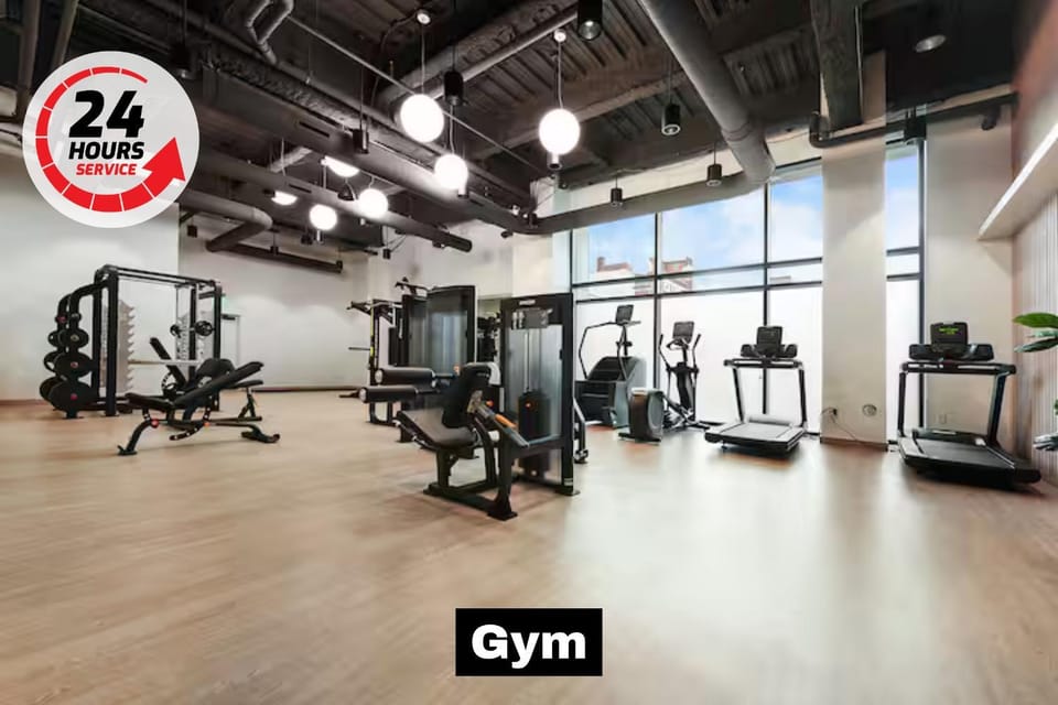 HULU+GYM+PARKING Near Shopping|UPMC|Universities Apartment in East Liberty