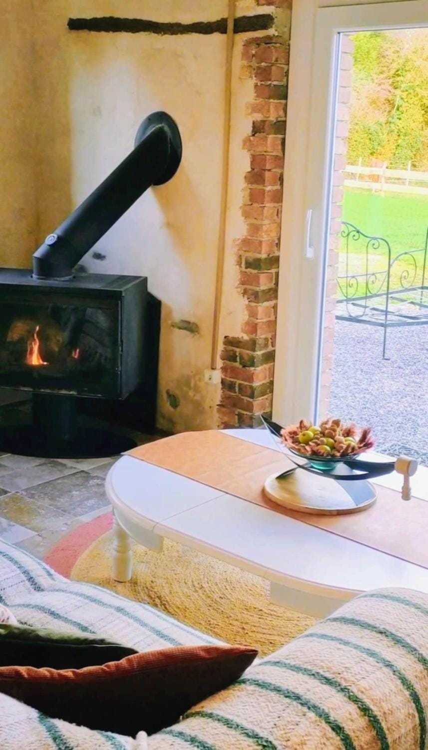 Living room, Seating area, fireplace, fireplace