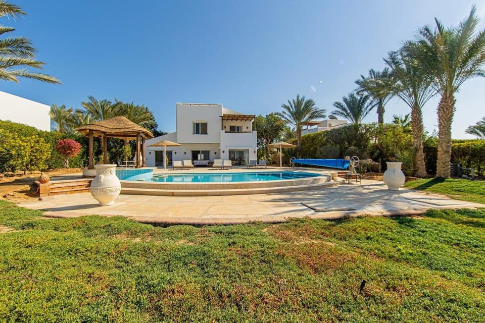 Stunning villa with private heatable pool Villa in Hurghada