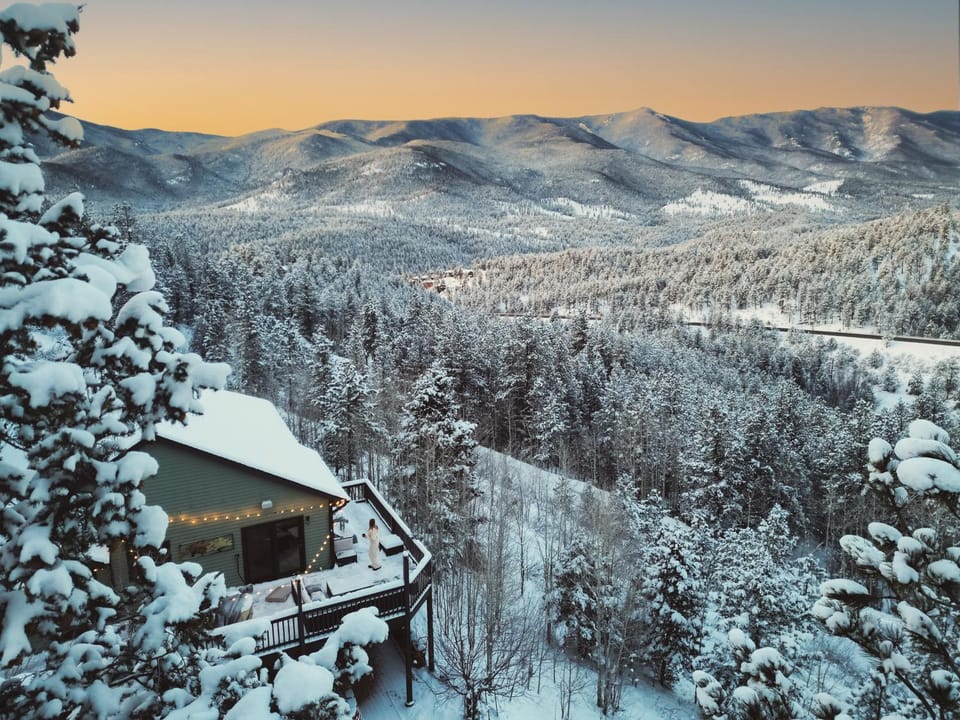 View (from property/room), Mountain view