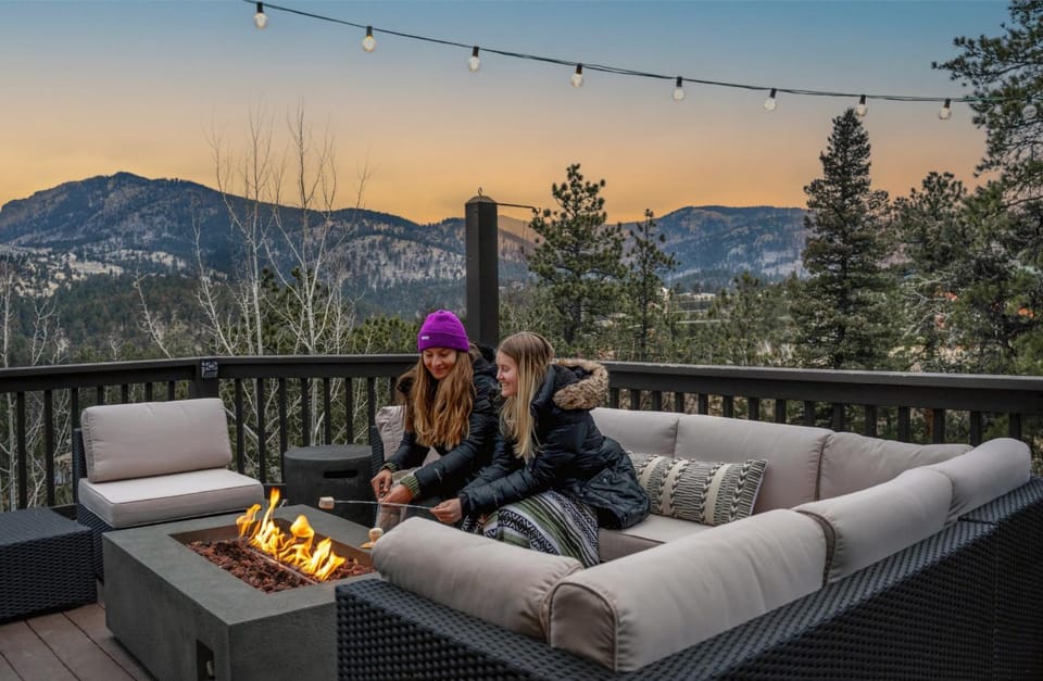 Patio, Garden, View (from property/room), Balcony/Terrace, Mountain view, fireplace