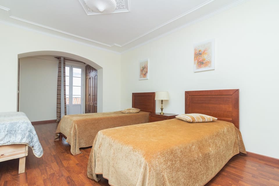 Hospedaria Maioral Bed and Breakfast in Lisbon District