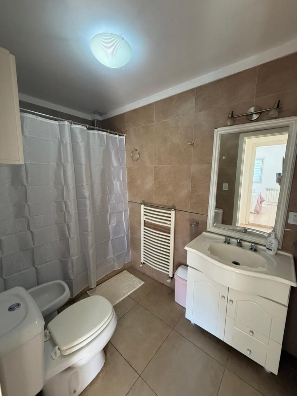 Shower, Bathroom, bidet, towels