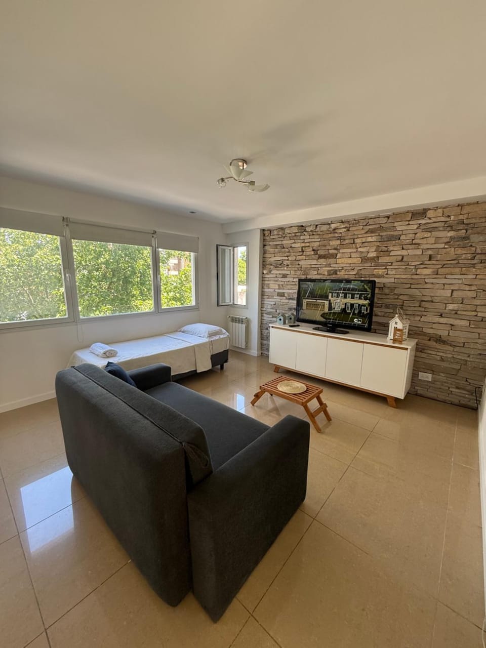TV and multimedia, Living room, Dining area