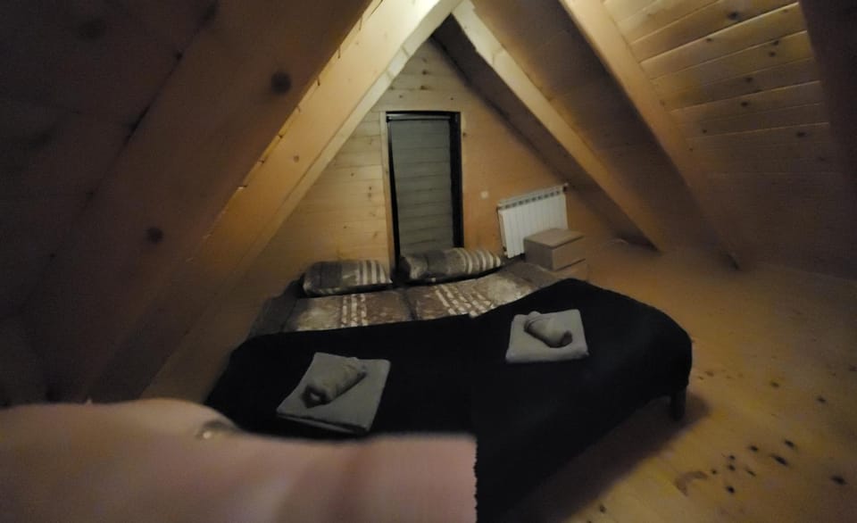 Klimatyczne drewniane Domki Jagodna Spalona 6D-2 jacuzzi sauna,trasy rowerowe Chalet in Lower Silesian Voivodeship