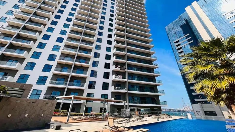 Full Seaview & Louvre Museum 1BHK - Al Reem Island Apartment in Abu Dhabi