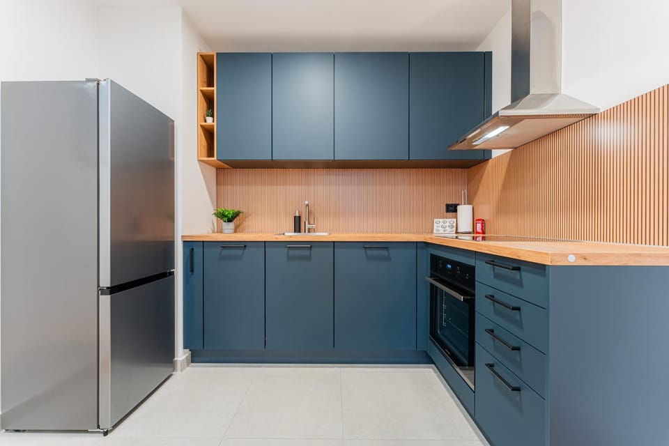Kitchen or kitchenette, oven, stove