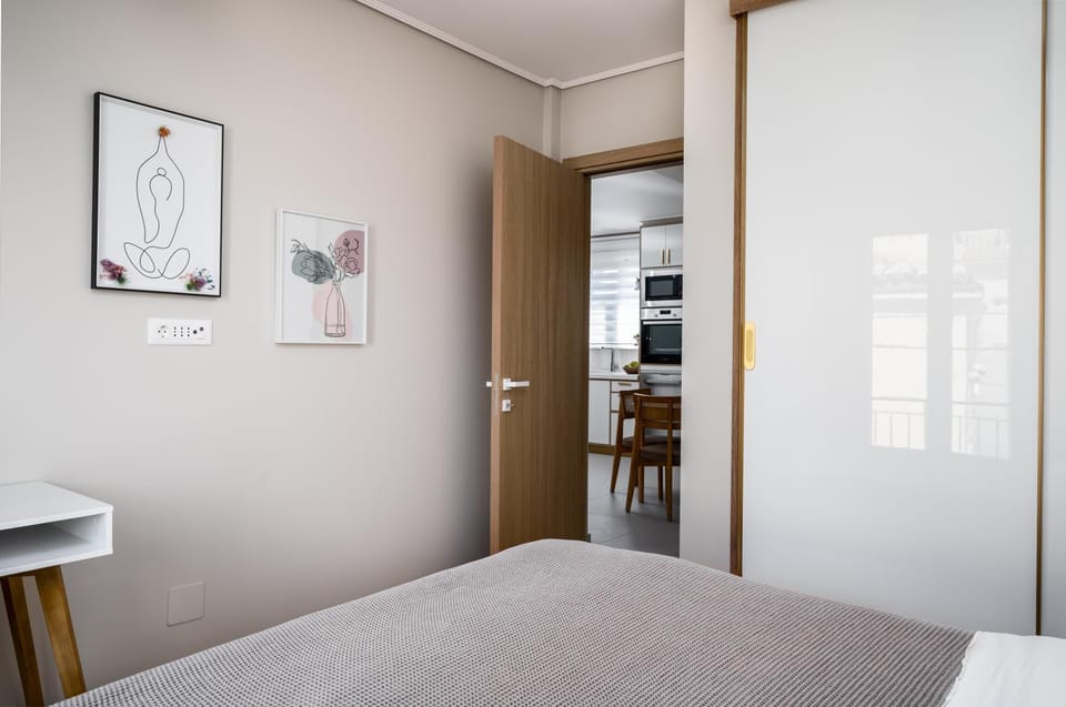 Bed, Photo of the whole room, Bedroom, wardrobe