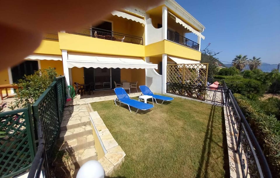 Property building, Day, Garden, View (from property/room), Balcony/Terrace, Garden view, Sea view, Sea view, sunbed