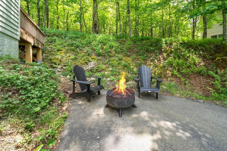 On Beech Time House in Beech Mountain