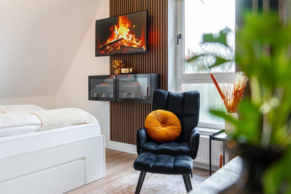 Living room, Bedroom