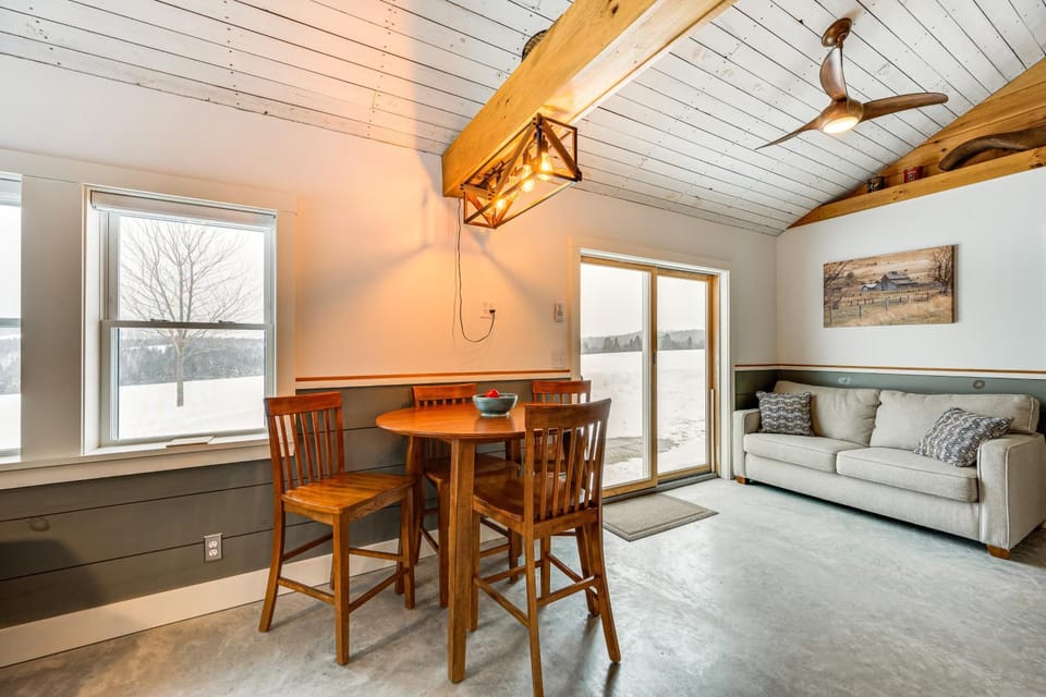 Ride From Your Door: Cabin w/ VAST Trail Access! Cabin in Hardwick
