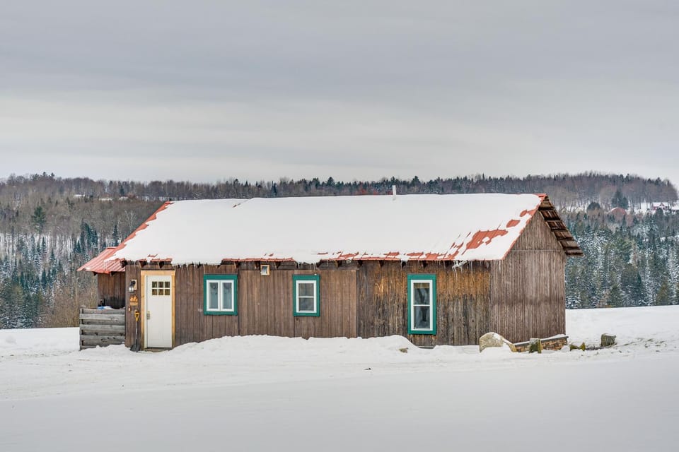Ride From Your Door: Cabin w/ VAST Trail Access! Cabin in Hardwick