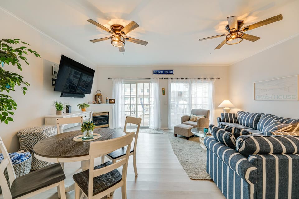 1 Mi to Maryland Beach: Ocean City Retreat w/ Deck House in Ocean City