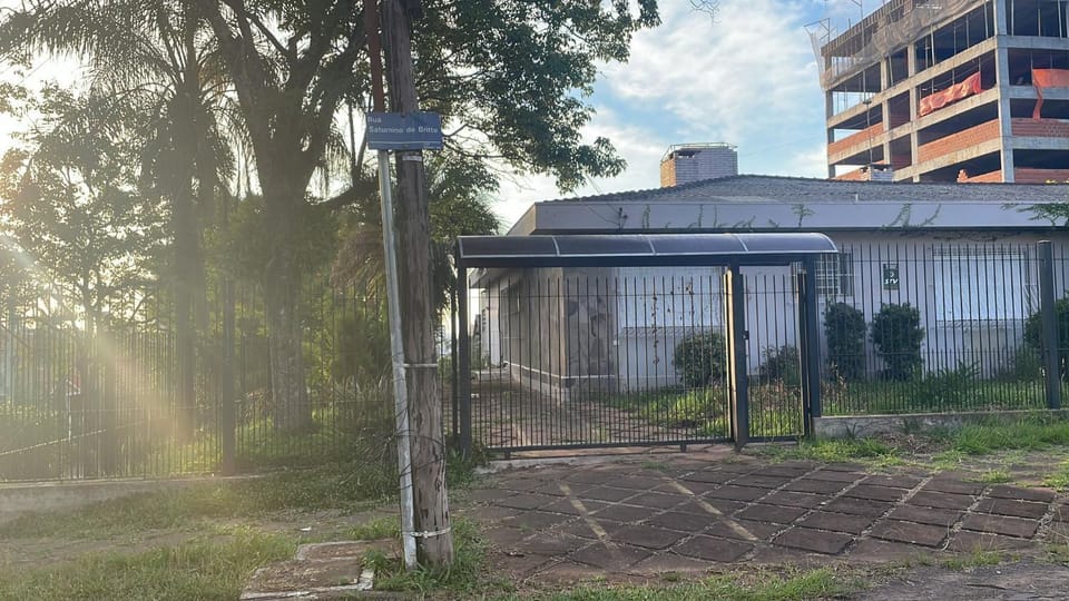 Casa com dois pisos são leopoldo House in São Leopoldo