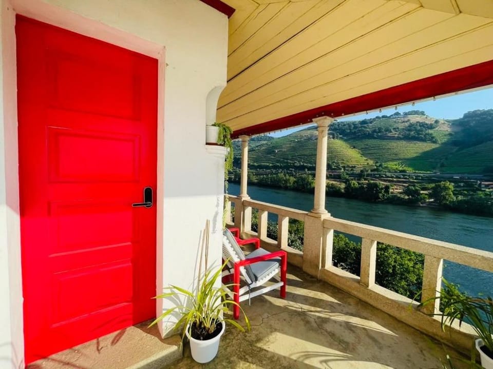 Patio, Natural landscape, View (from property/room), Balcony/Terrace, Mountain view, River view