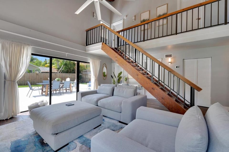Wonderful Tropical Pool House Delray Near Ocean House in Delray Beach