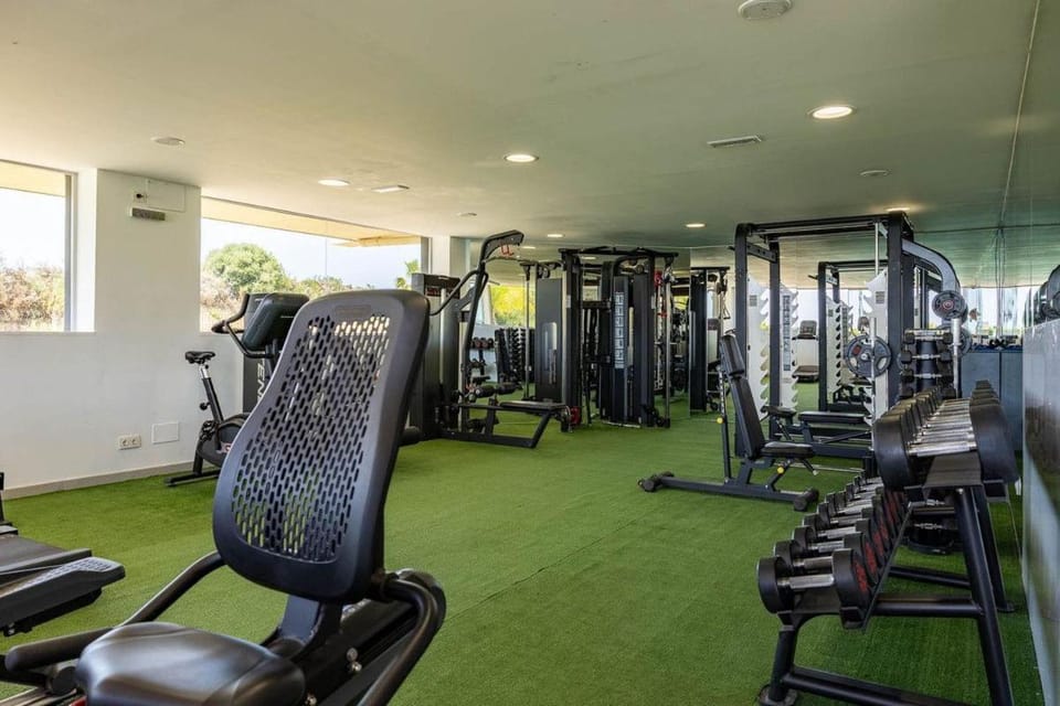 Luxury Apartment with Free Alcazaba Lagoon Access Apartment in Costa del Sol