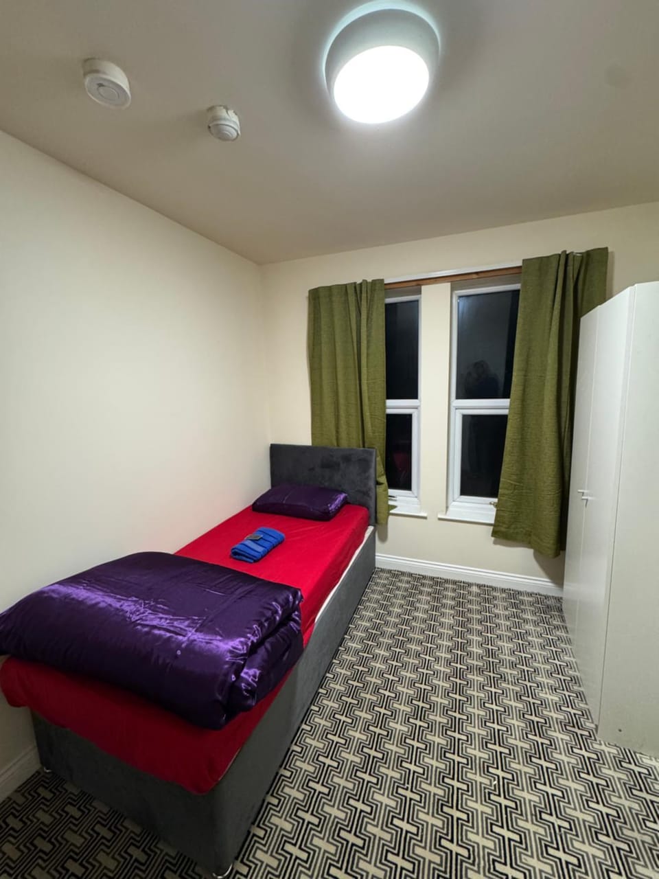 Barnsley Guesthouse Vacation rental in Borough of Barnsley