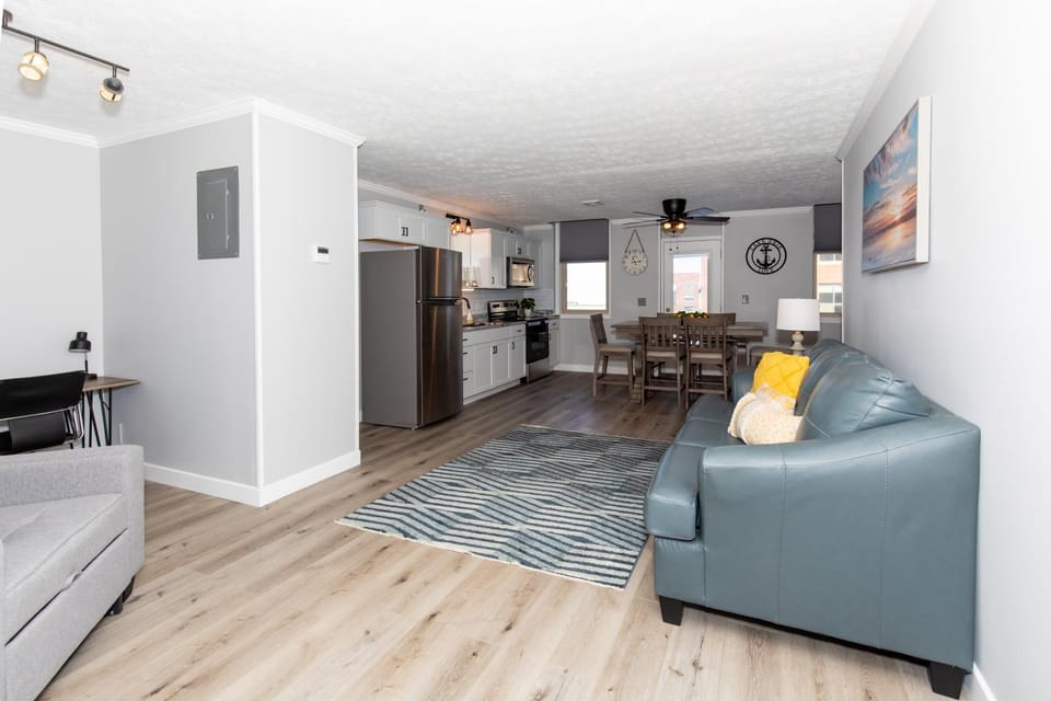 NEW! Remodeled & Upgraded Vacation Apartment House in Sandusky