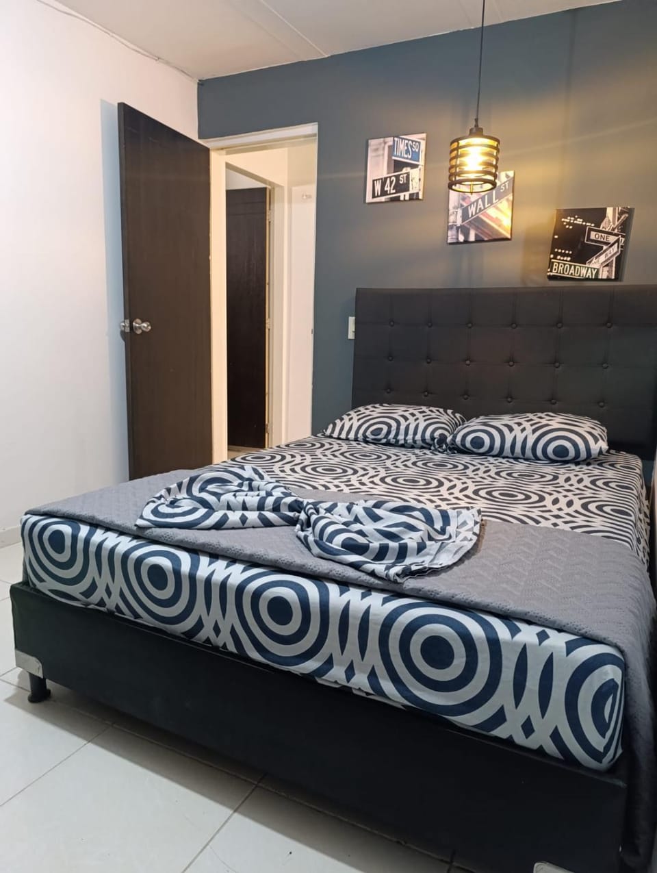 31E COMODO APARTAMENTO EN LAURELES ESTADiO 120MTS Apartment in Medellin